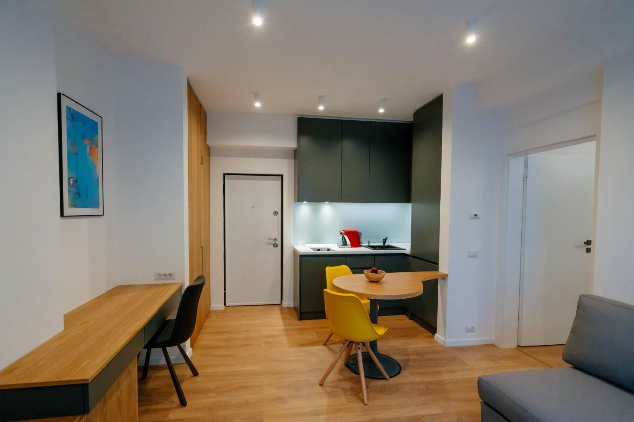 Arbans Elegant Apartment In The City Center Bukarest Exterior foto